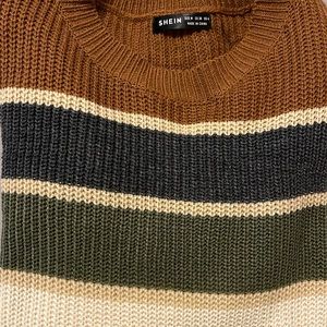 Women’s stripes sweater